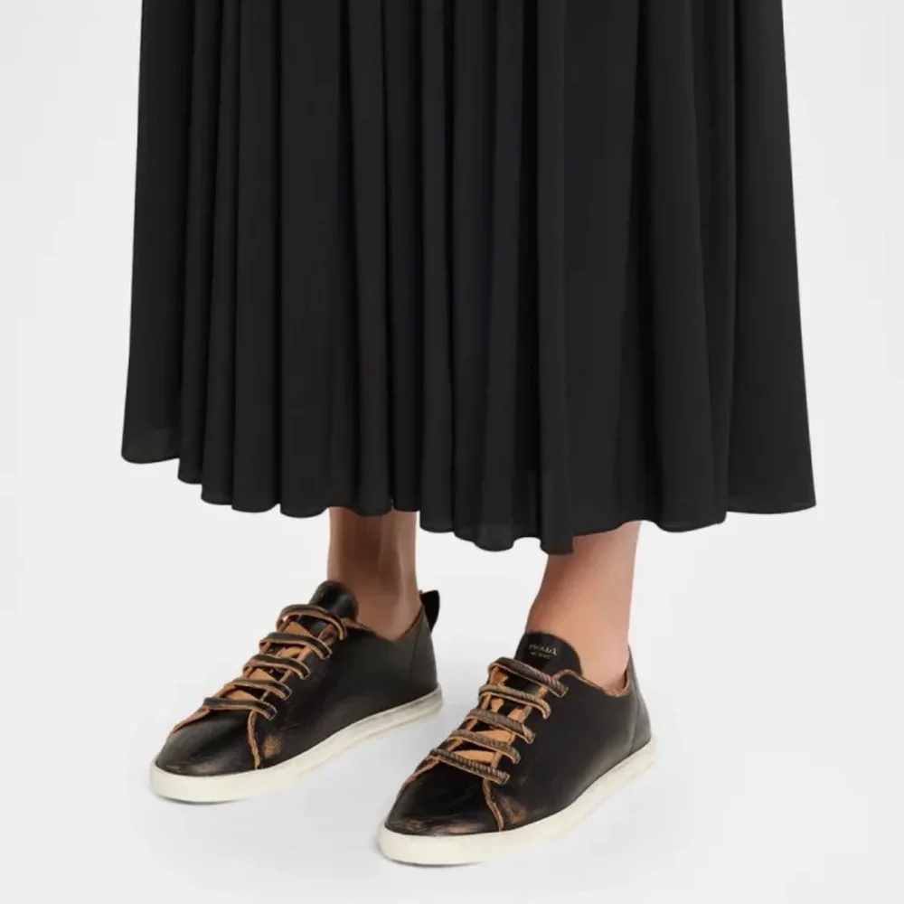 Prada Distressed Low-Top Leather Sneakers size 38.5 - Picture 3 of 16